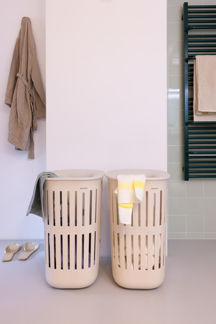 Brabantia Collect-It Wäschekorb 55 Liter - 2er-Set - Beige produkt in gebrauch