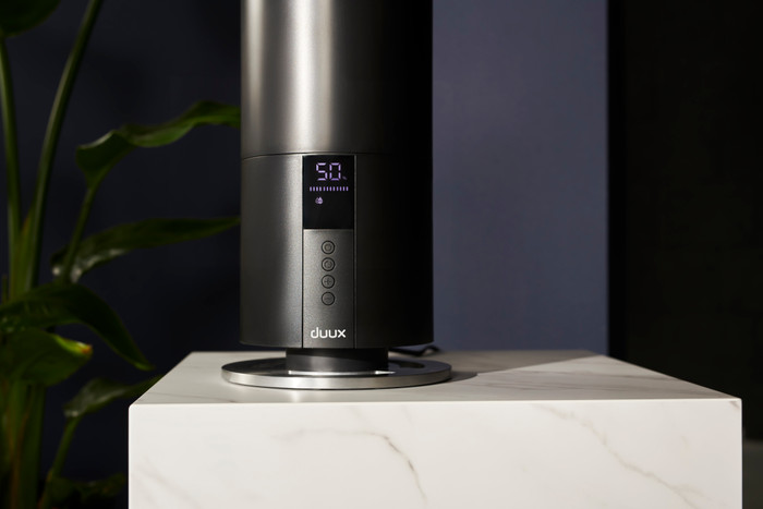 Duux Beam Mini 2 Smart Ultrasone Humidifier Black product in use