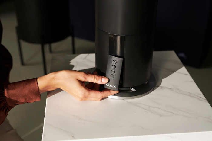 Duux Beam Mini 2 Smart Ultrasone Humidifier Black product in use