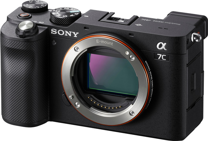 Sony A7C Schwarz und 28-60mm f/4-5.6 Schwarz vorne