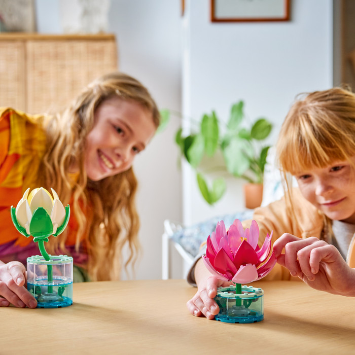 LEGO Botanicals Seerosen 11511 produkt in gebrauch