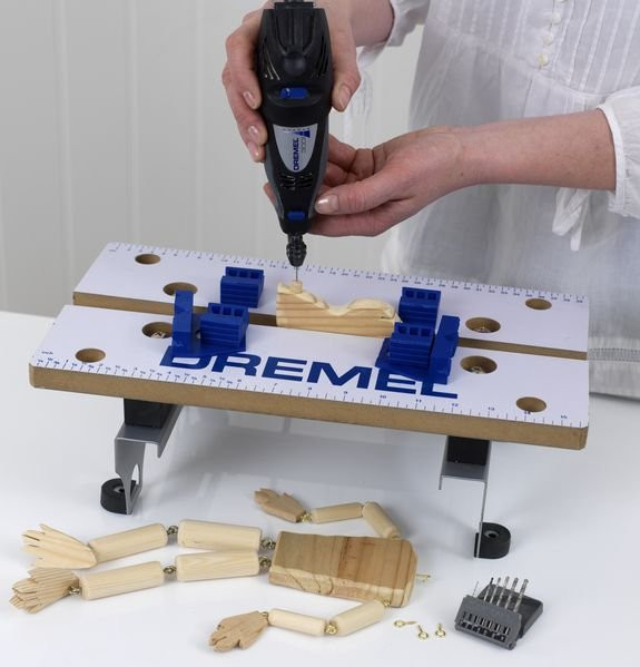 Dremel 7-teiliges Bohrerset produkt in gebrauch