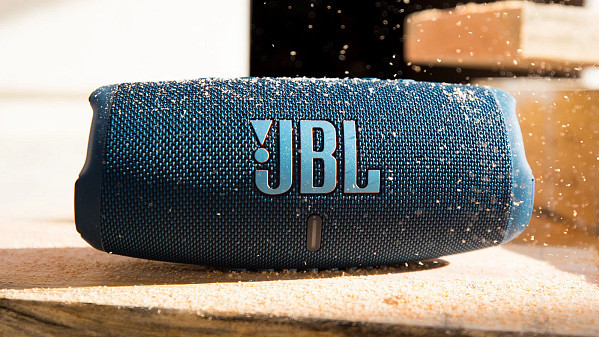JBL Charge 5 Blue product in use