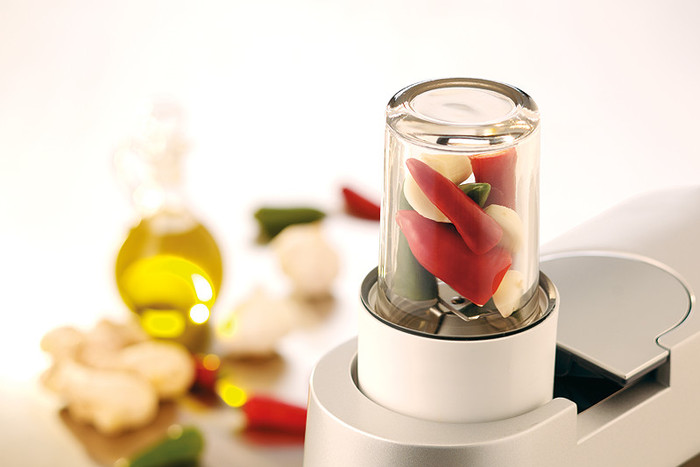 Kenwood Multi-Mühle AT320 produkt in gebrauch