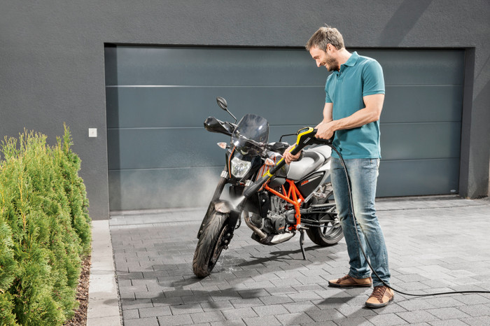 Kärcher K7 Premium Smart Control Flex Home product in use