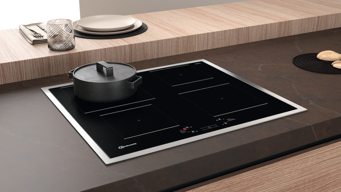 Bauknecht BQ 2960S FT linke seite