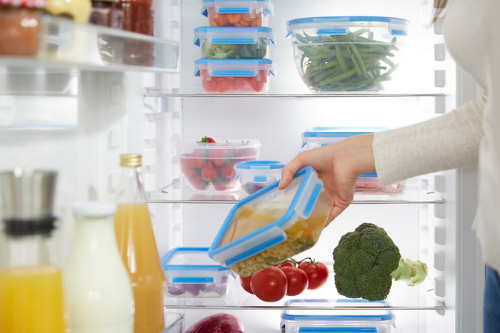 Tefal MasterSeal Fresh N10307 product in use