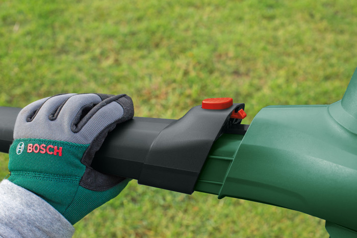 Bosch UniversalGardenTidy 3000 null