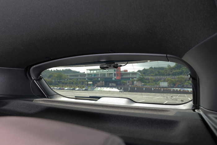 Mio MiVue E80D 2.5K produkt in gebrauch