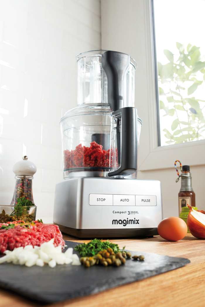 Magimix CS 3200 XL Matt Chrom produkt in gebrauch