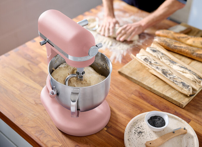 Kitchenaid 5KSM70SHXEDR Dried Rose produkt in gebrauch
