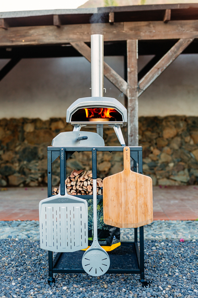 Ooni Karu 12 product in use