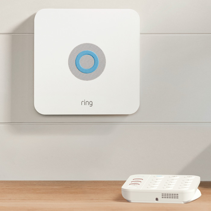 Ring Alarmanlage mit 1 Magnetkontakt und 1 Bewegungssensor null