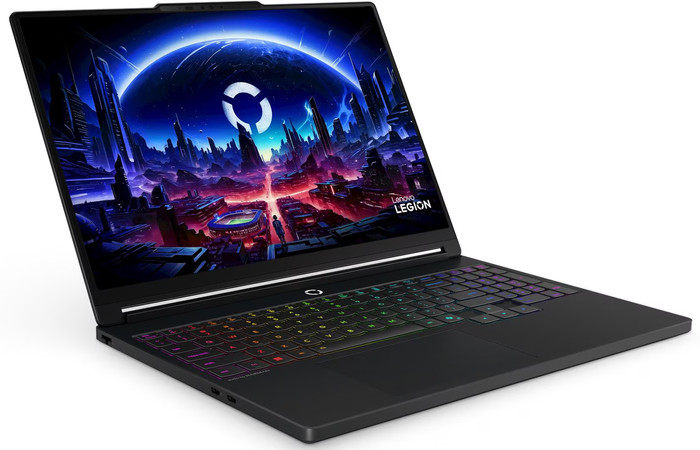 Lenovo Legion 5 OLED 15IPH11 - 15,3" - Intel Core Ultra 7 - 32GB RAM/1TB SSD - RTX 5060 vorne