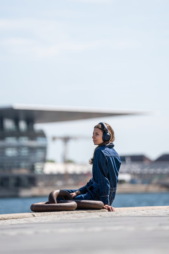 Sony WH-1000XM4 Blue product in use