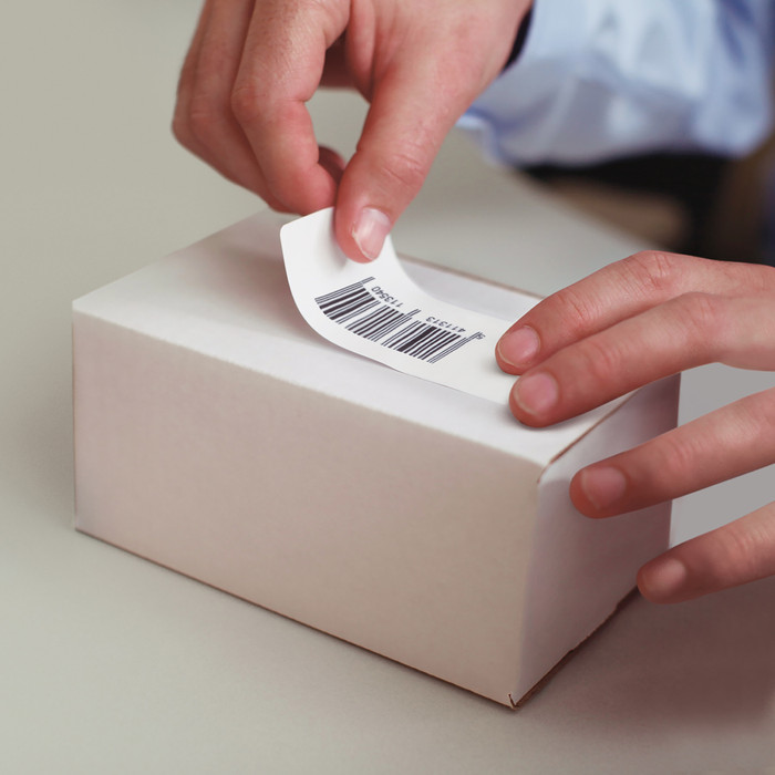 DYMO Removable Label 19x51mm 500 Units product in use