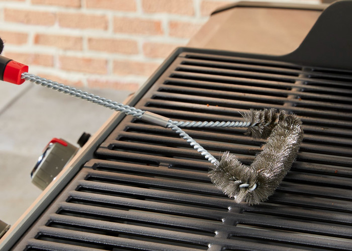 Weber Grill Brush 3-sided 46cm product in use