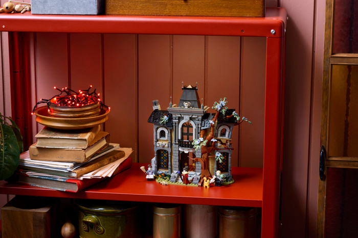 LEGO Icons Bürgermeistervilla 11383 produkt in gebrauch