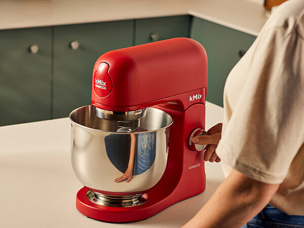 Kenwood kMix KMX751ARD Rot produkt in gebrauch