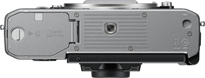 Nikon Z fc + Nikkor Z 16-50mm f/3.5-6.3 VR + 50-250mm f/4.5-6.3 unten