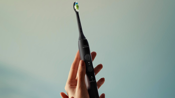 Philips Sonicare 4100 Series HX4042/52 Schwarz produkt in gebrauch