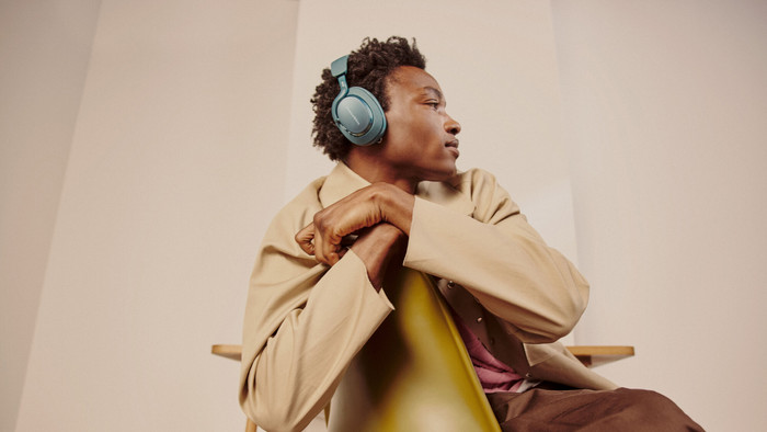 Bowers & Wilkins Px7 S3 Light Blue product in use