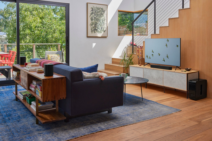 Sonos Beam Gen. 2 Weiß + 2x Era 300 Weiß produkt in gebrauch