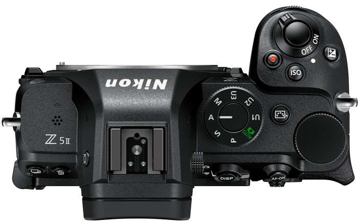 Nikon Z5 II + Nikkor Z 24-105mm f/4-7.1 oberseite