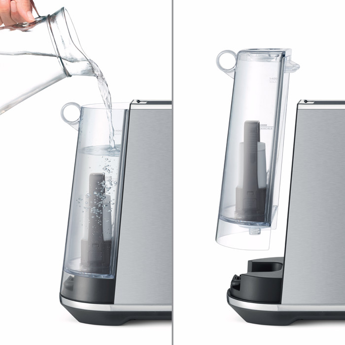 Sage the Bambino Stainless Steel + Kaffeemühle produkt in gebrauch