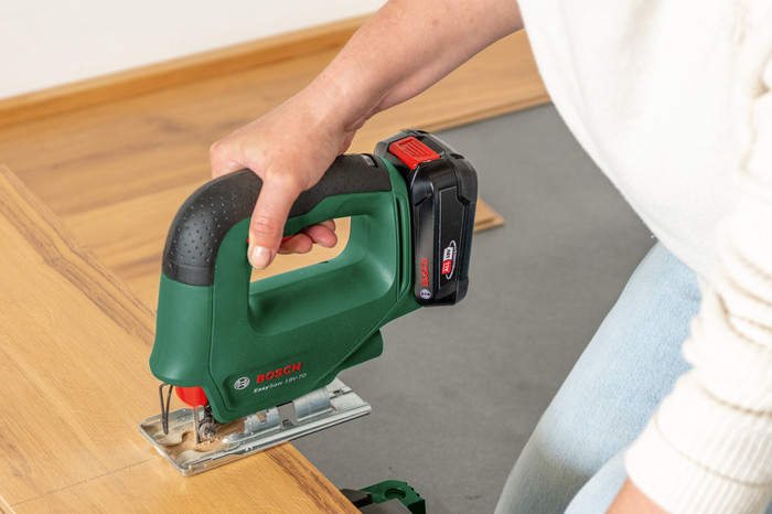 Bosch EasySaw 18V-70 (without battery) product in use