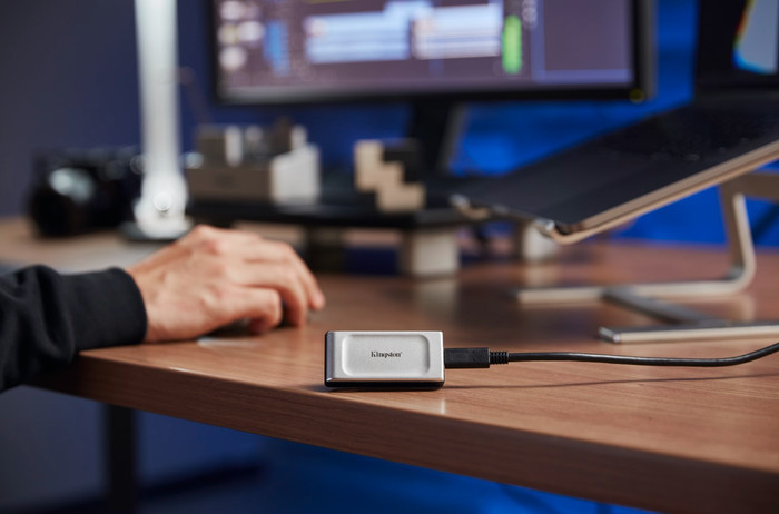 Kingston XS2000 Portable SSD 2TB produkt in gebrauch