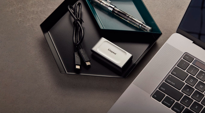 Kingston XS2000 Portable SSD 2TB produkt in gebrauch