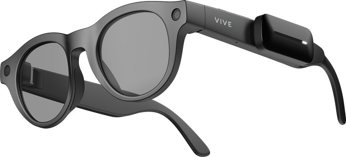 HTC VIVE Eagle Power Booster product in use