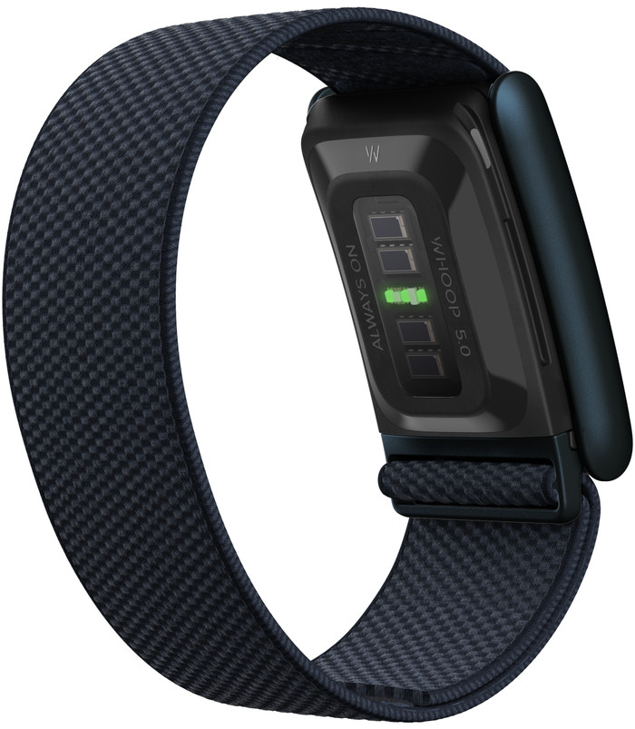 WHOOP 5.0 SuperKnit Band Dunkelblau produkt in gebrauch