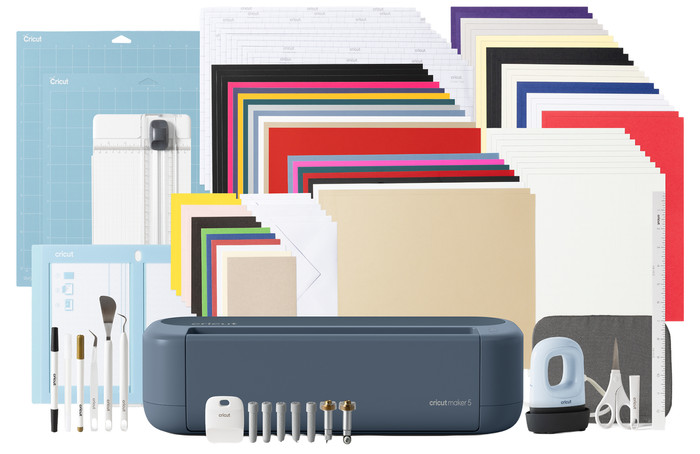 Circut Maker 5 Ultimate Bundle Main Image