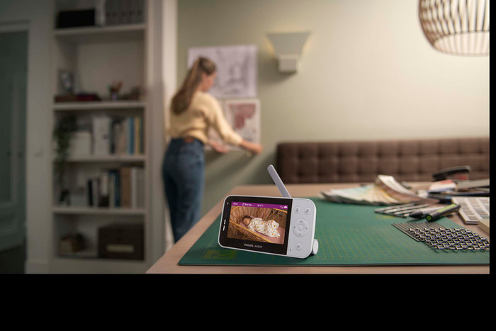 Philips Avent Connected SCD953/26 product in use