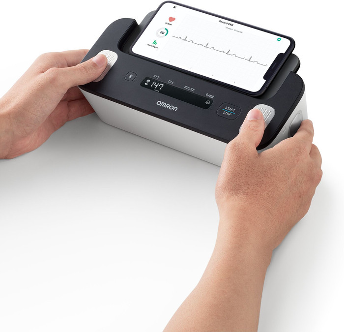 Omron Complete + ECG Recorder produkt in gebrauch