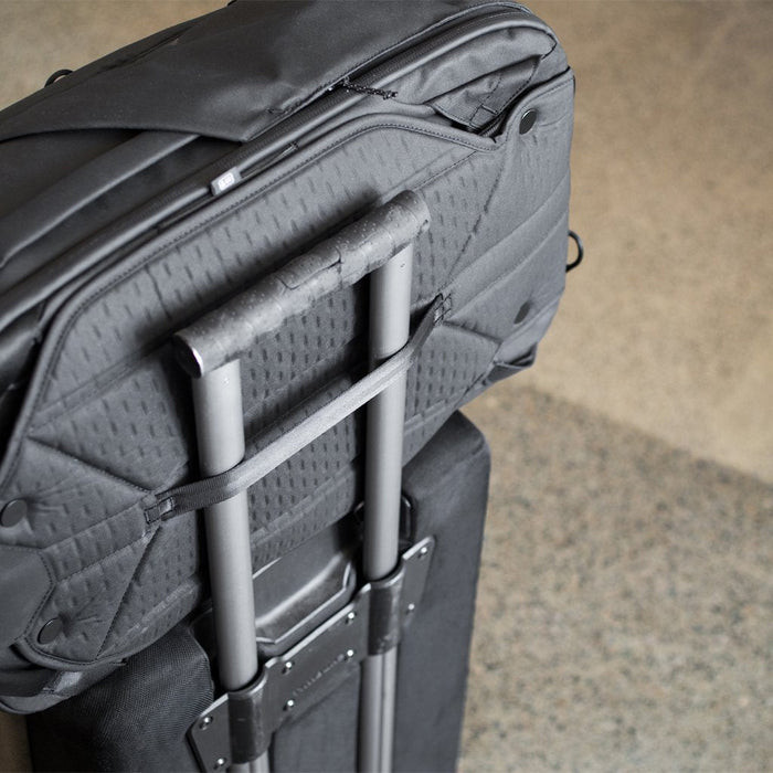 Peak Design Travel Backpack 45L v2 Black detail
