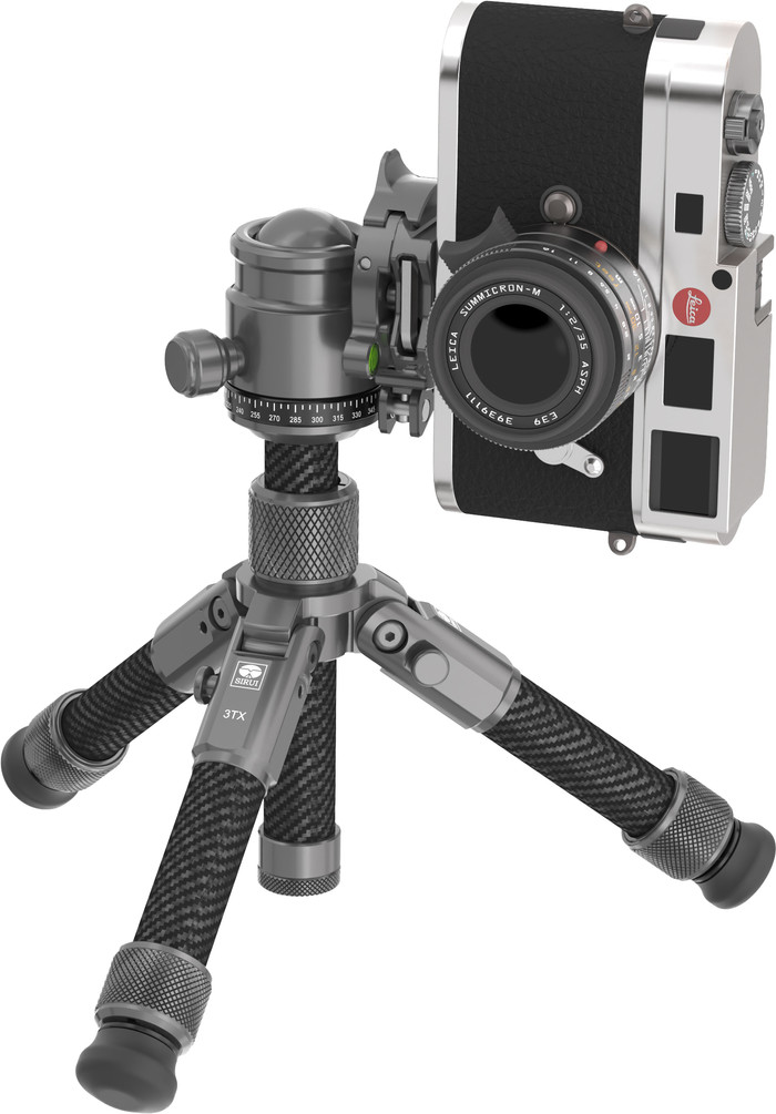 Sirui 3TX + 3T5 Table Tripod Kit product in use