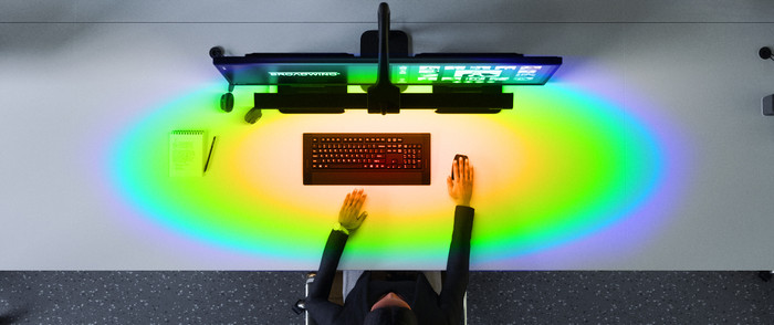 Broadwing TLC 9100 Schreibtischlampe produkt in gebrauch