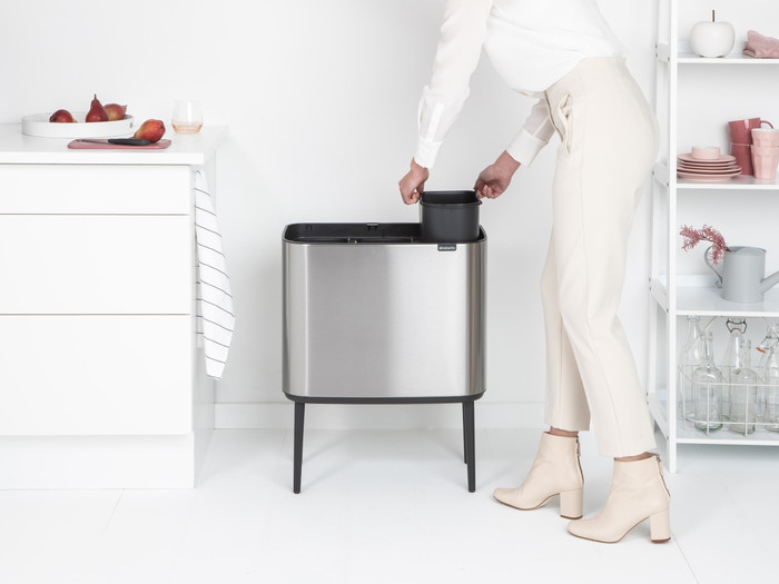 Brabantia Bo Touch Bin Mülleimer 3 x 11 Liter Matt Steel Fingerprint Proof produkt in gebrauch