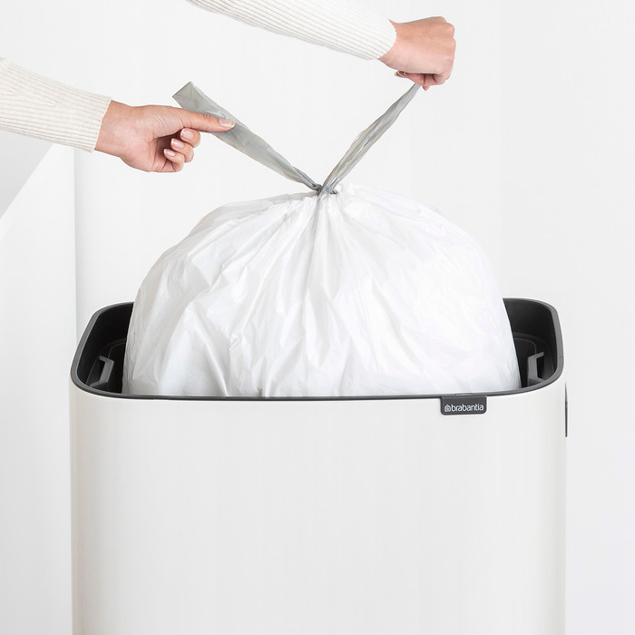 Brabantia Bo Touch Bin Hi Mülleimer 60 Liter mit Kunststoff Inneneimer - White produkt in gebrauch