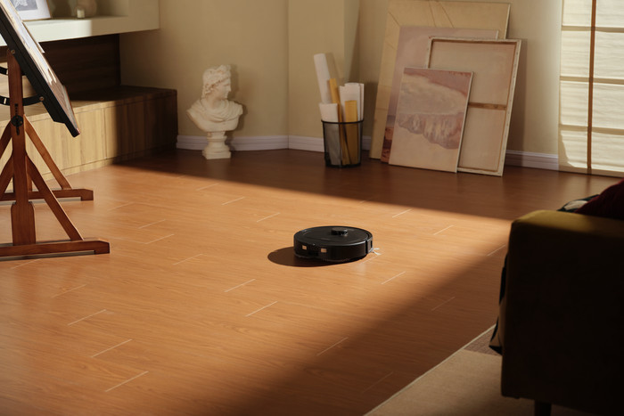 Roborock Qrevo S ProX Black product in use