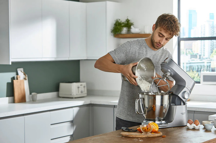 Kenwood Chef Titanium Baker XL KVL85.124SI produkt in gebrauch