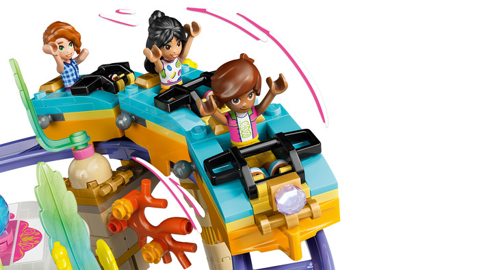LEGO Friends Mermaid Roller Coaster Ride 42703 detail