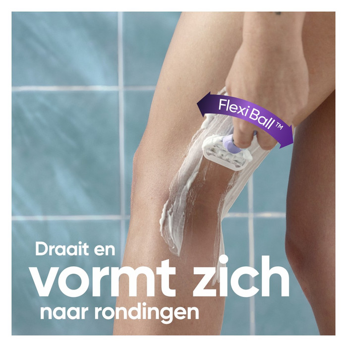 Gillette Venus Extra Smooth Swirl + 9 Replacement Blades product in use