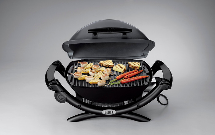 Weber Q1400 + Weber Luxurious Cover Q1000 Series null