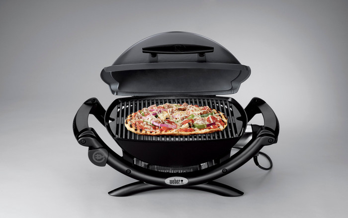 Weber Q1400 + Weber Luxurious Cover Q1000 Series null