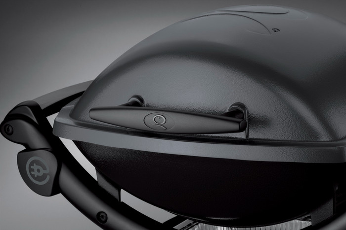 Weber Q1400 + Weber Luxurious Cover Q1000 Series null