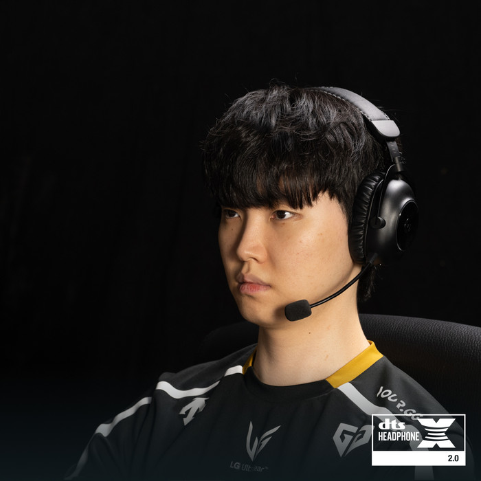 Logitech G PRO X 2 LIGHTSPEED Wireless Gaming Headset Black product in use